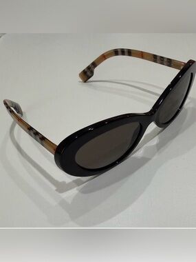 Burberry Women Sunglasses